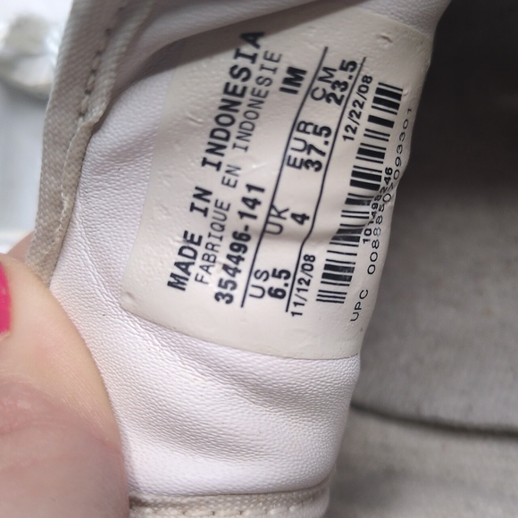 Nike Size 6.5 Women Shoes - Picture 3 of 3